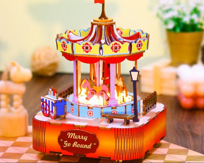 八音盒-旋轉(zhuǎn)木馬