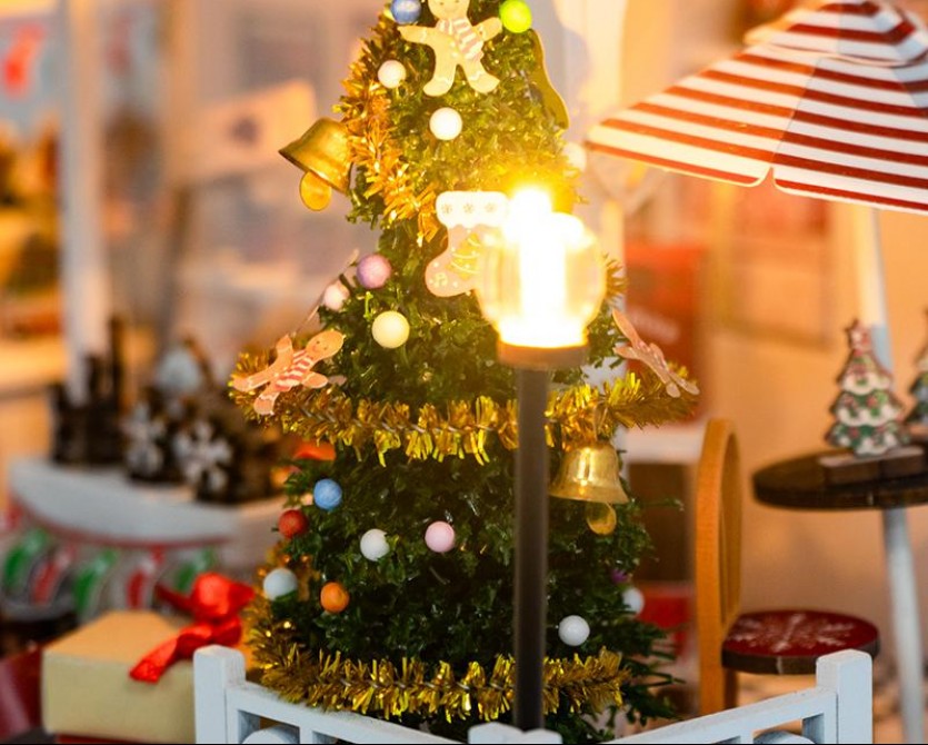 PC2319  圣誕糖果屋